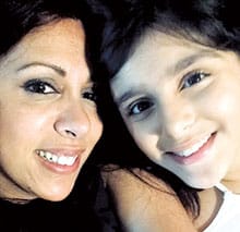 Nancy Alhabashi with her daughter Rowanne, 12