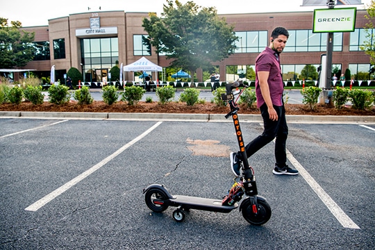 Tortoise's tele-operated e-scooter demonstrated its hands-off skills during the September 11 event