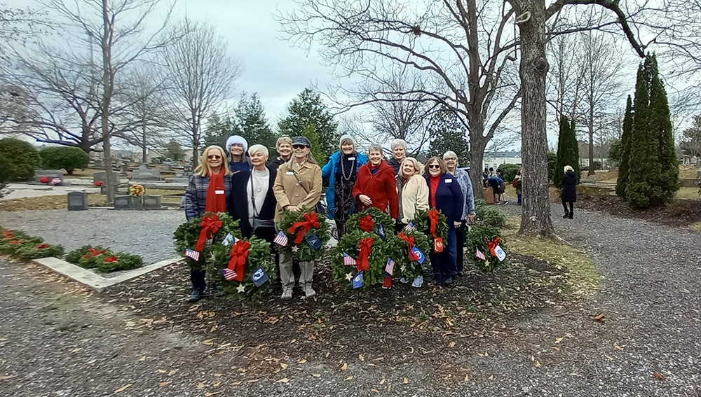 William Day Chapter members at the Duluth Cemetery: Back row (5): Debbie Kyle, Sara Burns, Pat Farren, Susan Chastain, Judy York. Front row (6): Renee Covey, Jane E. Moore, Jane A. Moore, Regent Debbie Bush, Susan Baker, Cathy Thompson. (Special Photo)