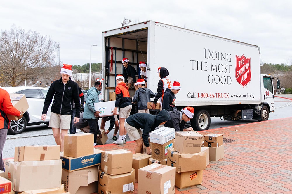 Greater Atlanta Christian School Middle School students load Salvation Army truck
